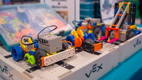 Roboter programmieren mit Scratch